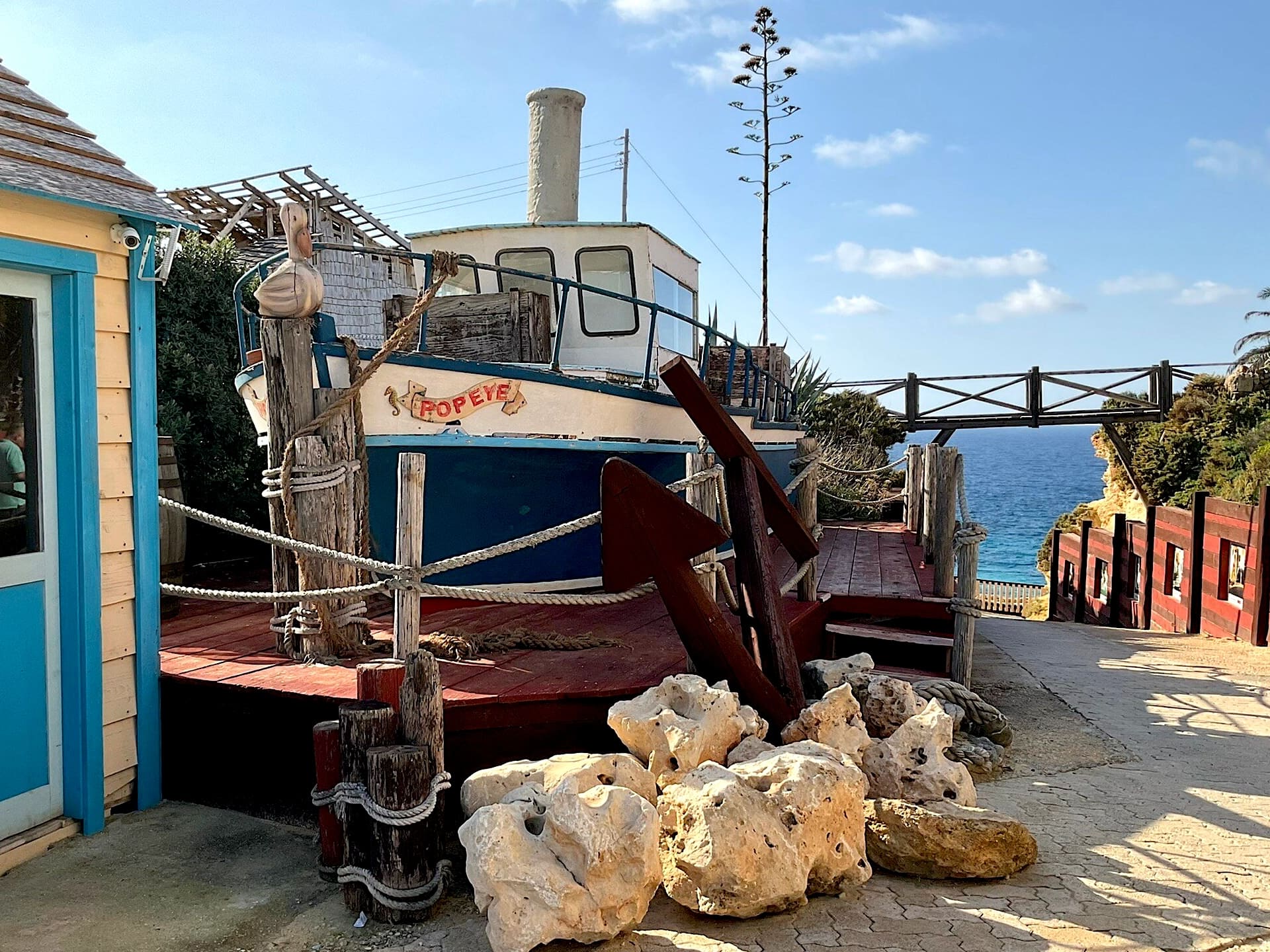 Barco de madera de Popeye