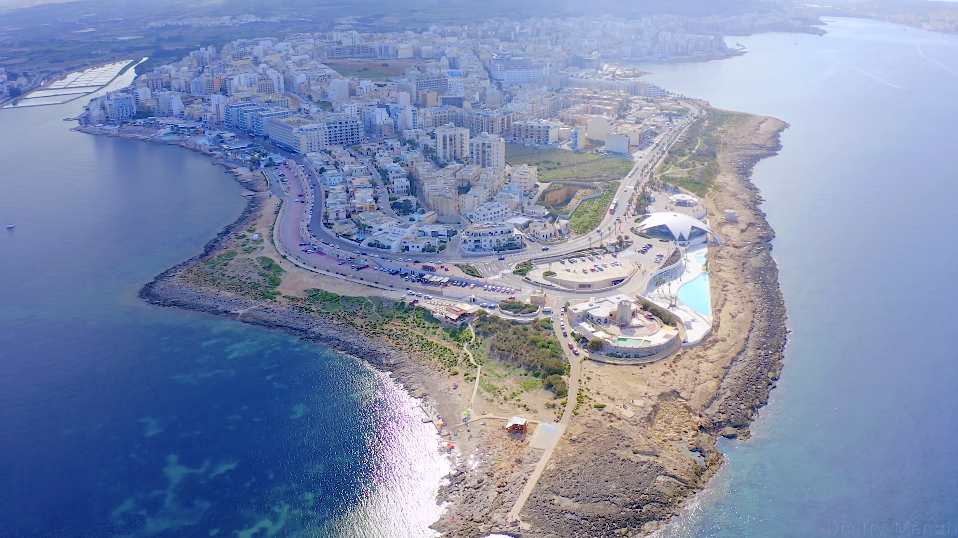 Plage de Malte : Qawra Point Beach Qawra Point Beach vue du ciel