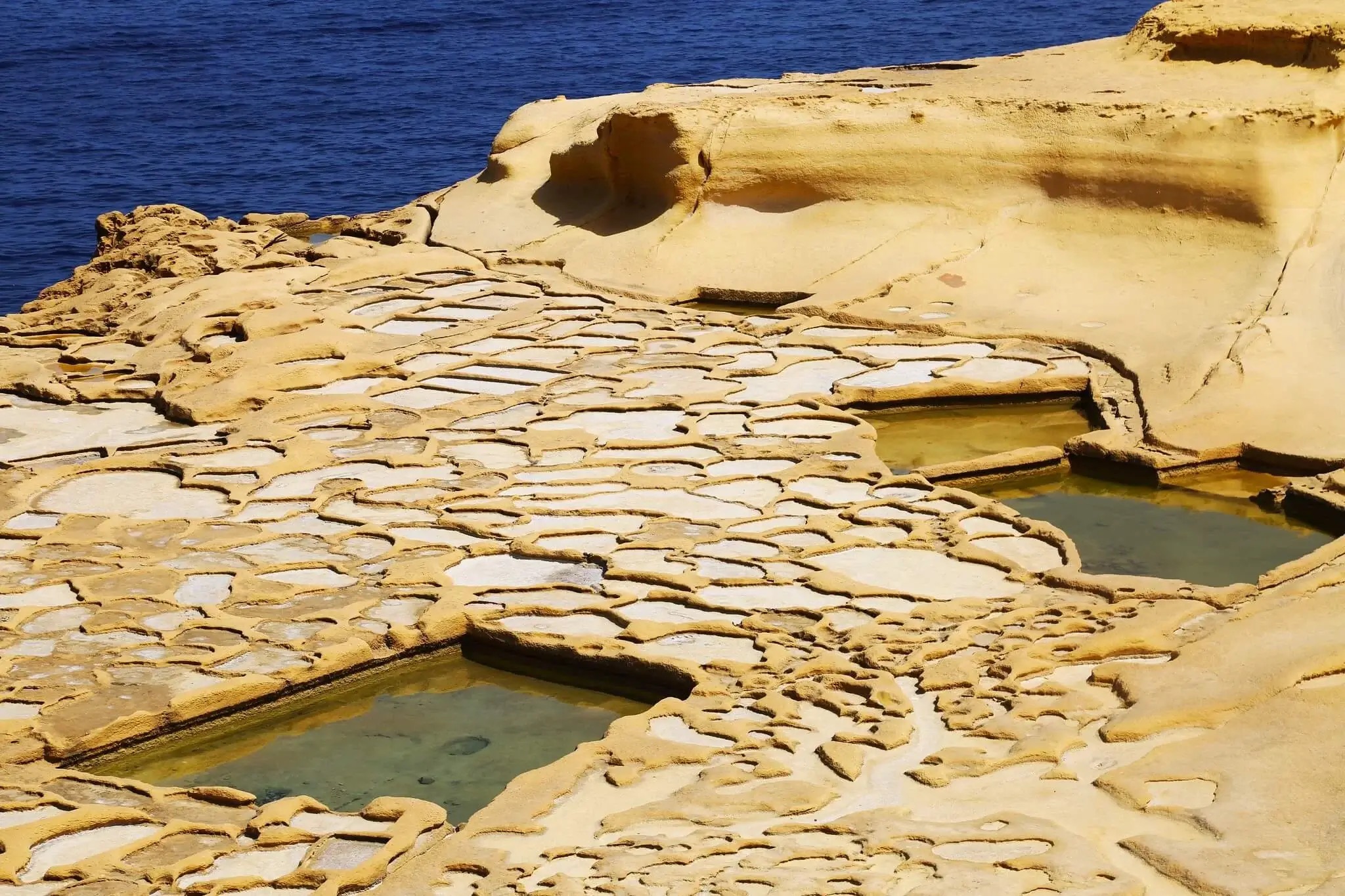 Los Salinas de Xwejni, Gozo, Malta Los Salinas de Xwejni, Gozo, Malta