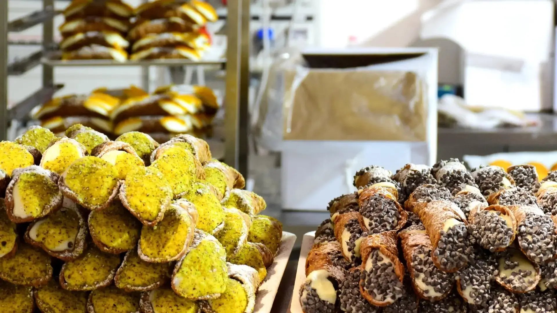 Cannoli, Sicile Cannoli siciliens à la pistache et au chocolat