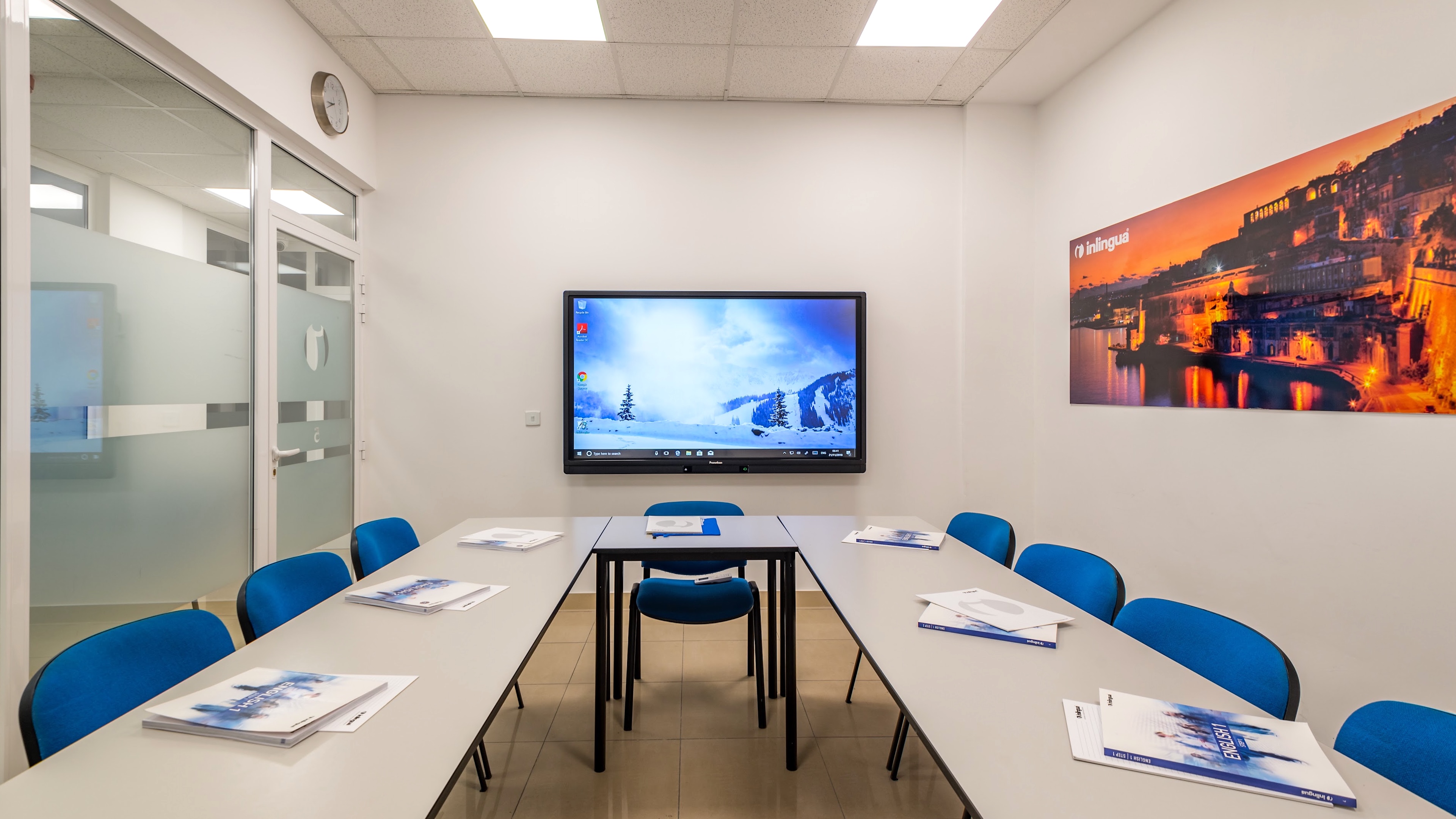 Класс inlingua Malta Класс inlingua Malta с интерактивным экраном