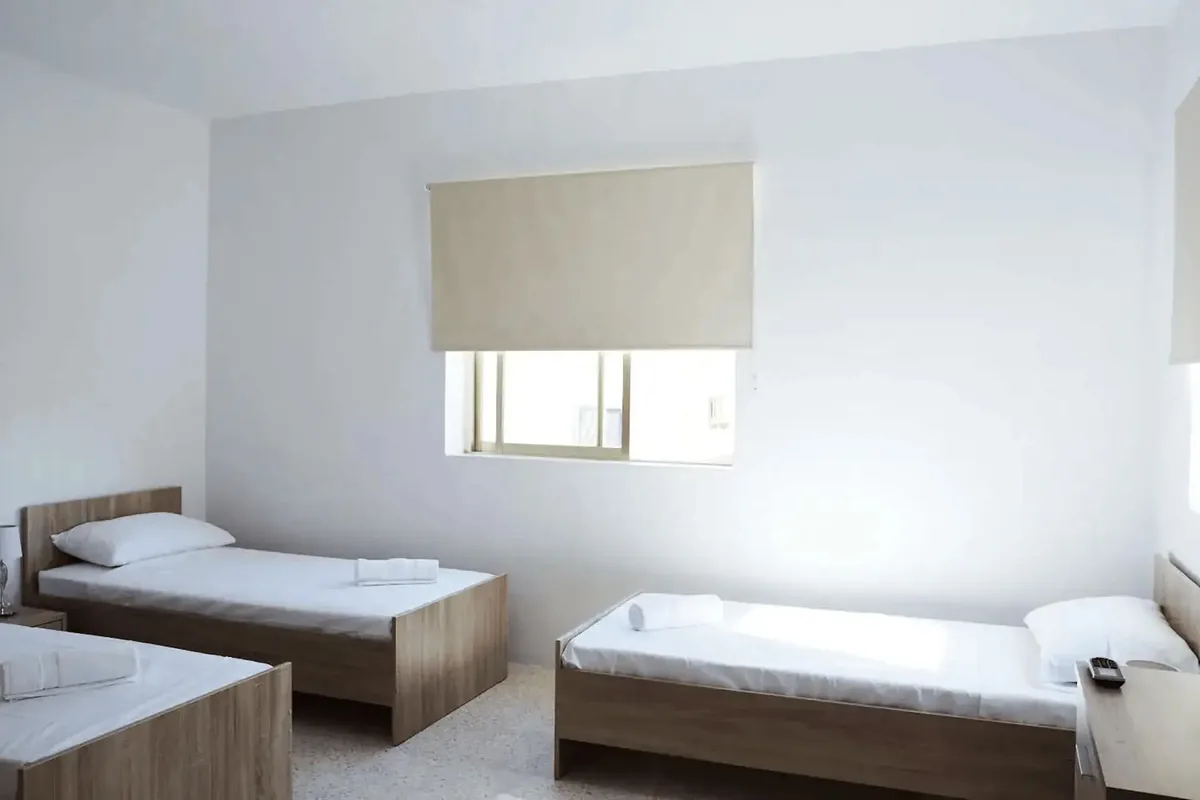 Residência ESE Springfields – Quarto Quarto triplo luminoso da residência Springfields em Malta