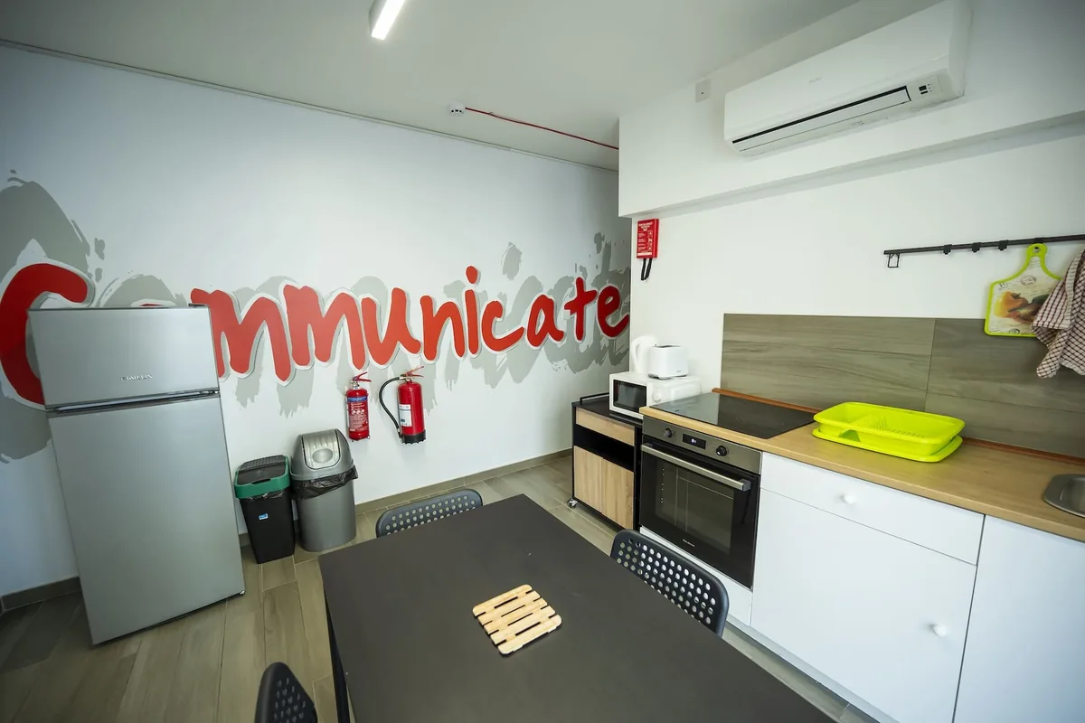 Residencia Onsite - Cocina equipada Cocina moderna de la residencia Onsite en Sliema