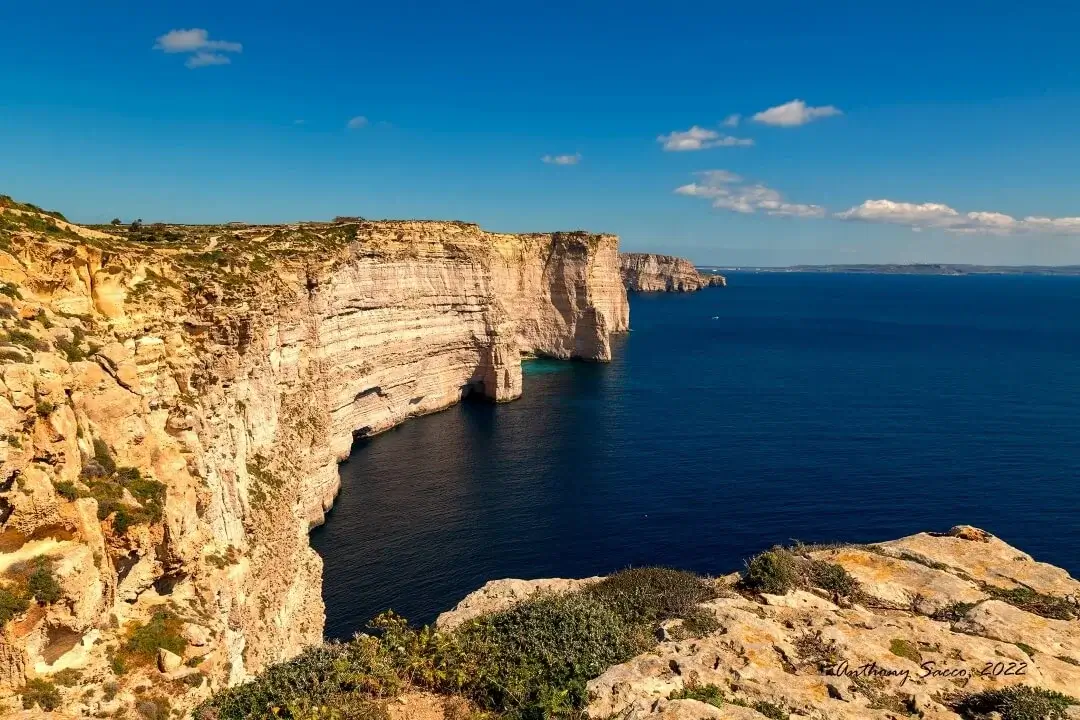 Sanap cliffs Gozo