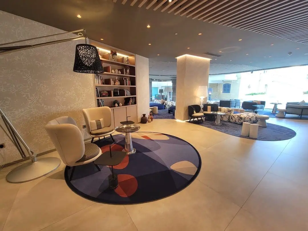 Lobby with chairs and tables Hyatt Regency Malta