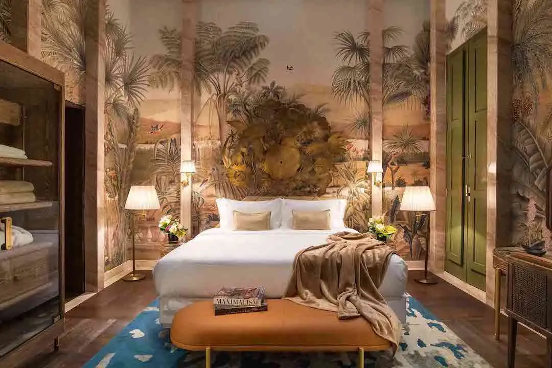 Room decorated in jungle style at Iniala Harbour House