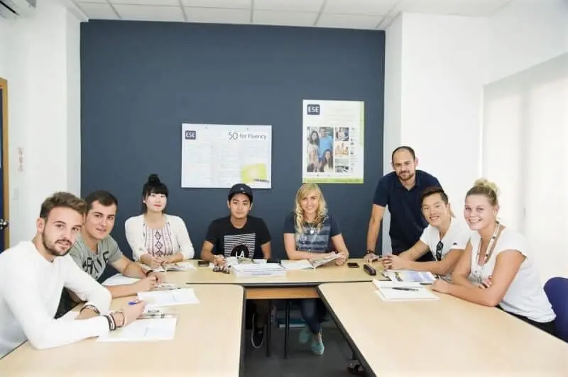 Groupe d'étudiants en séjour linguistique à Malte