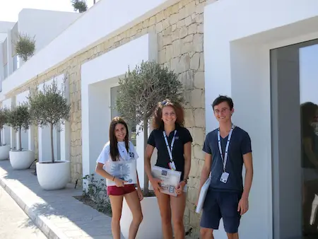 três líderes de equipe da ESE Malta