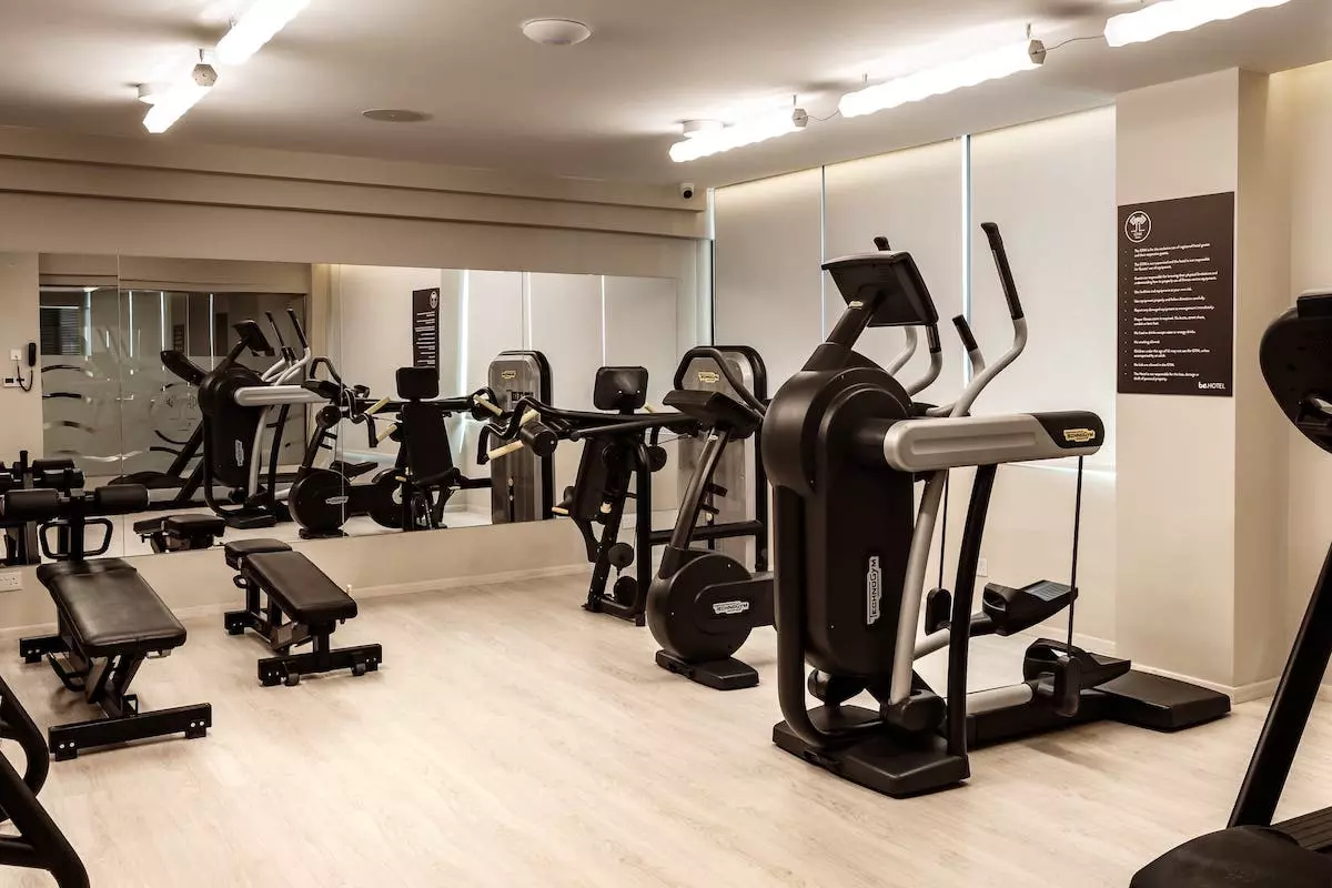 Salle de sport avec des appareils de Cardio Be Hotel