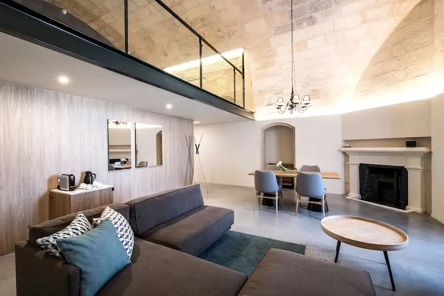 Salón de una suite del Cugó Gran Macina Malta