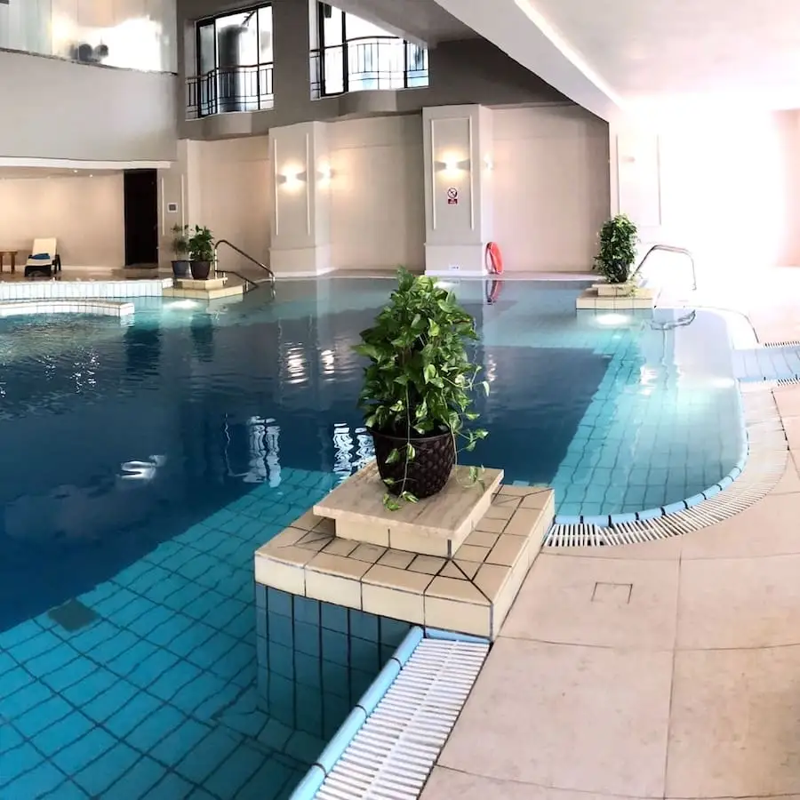 Piscina cubierta del Corinthia Palace Malta
