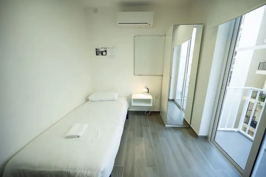 Single room at the Onsite IELS residence