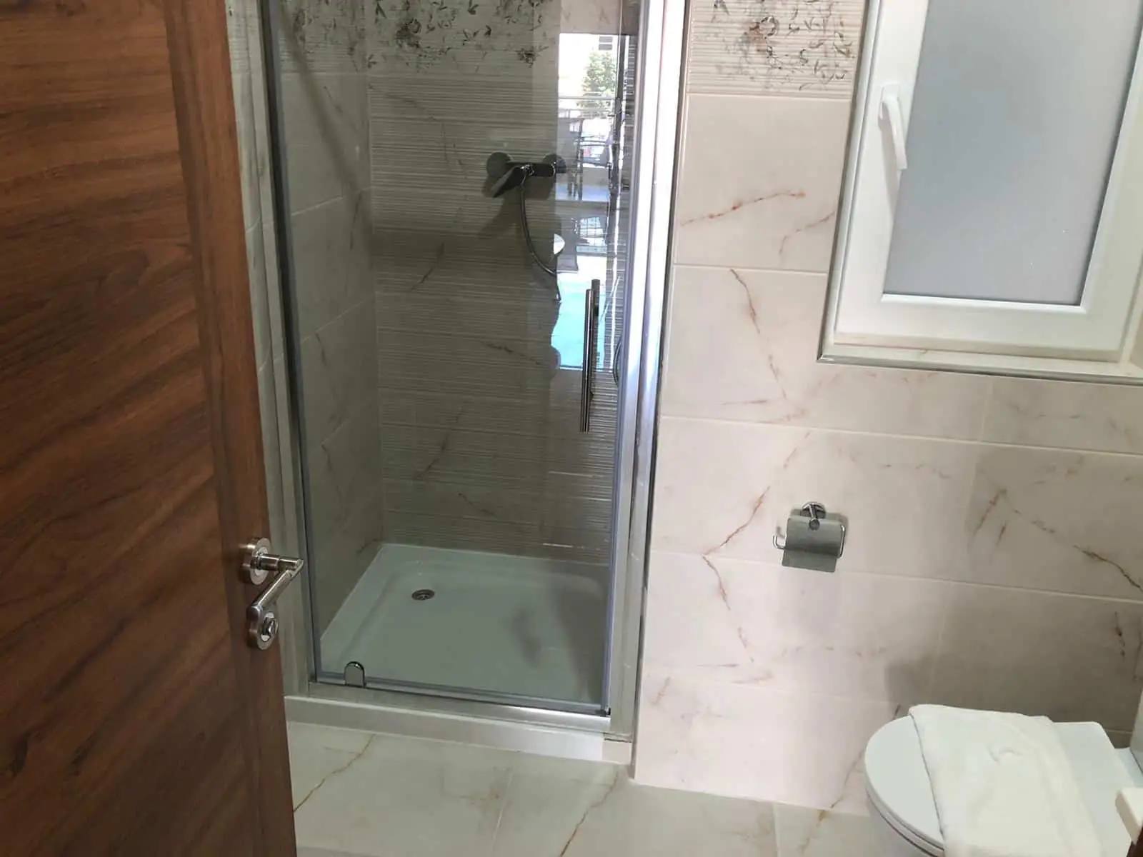 Modern bathroom in EC Malta residence