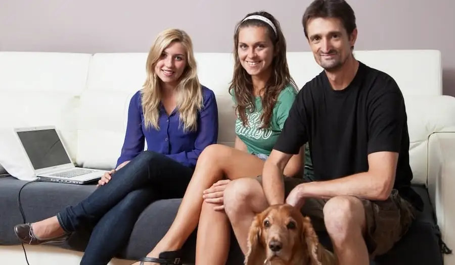 ESE Malta host family on sofa