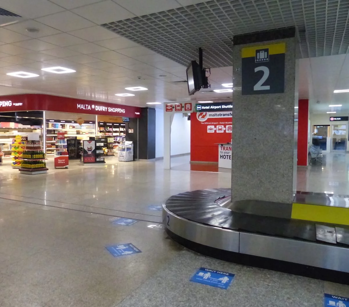 Area reclami bagagli dell'aeroporto di Malta