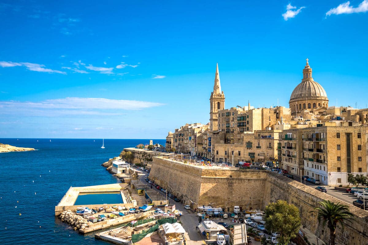 Vista de Valletta a partir do porto de Marsamxett