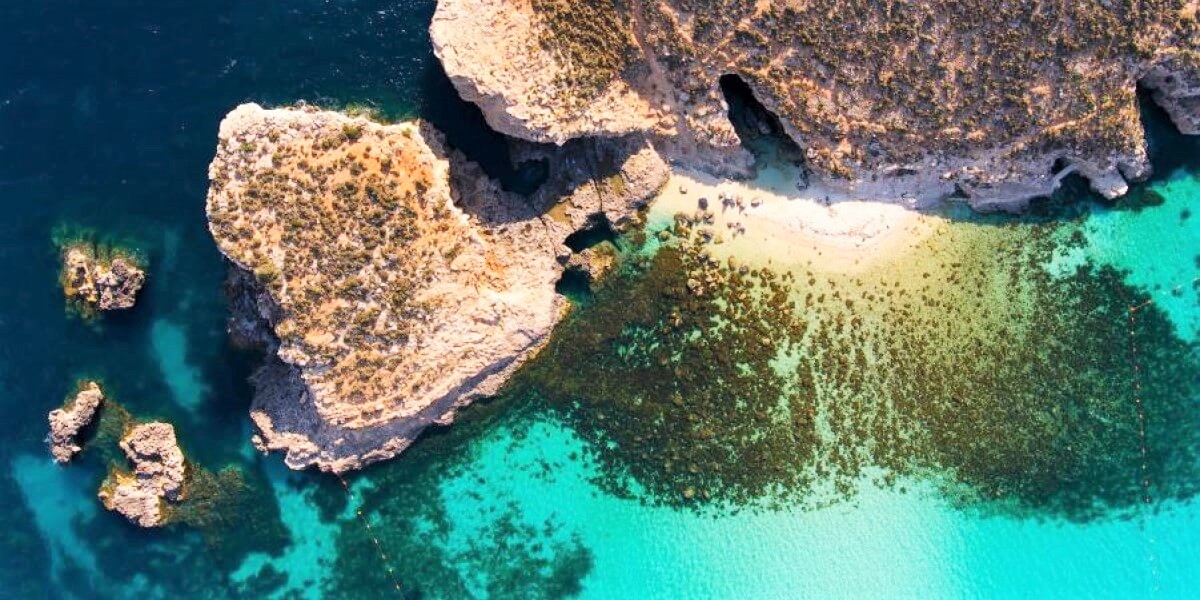 Crique sur l'île de Comino