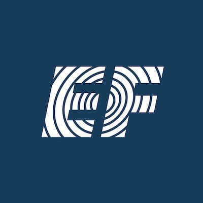 логотип школы EF