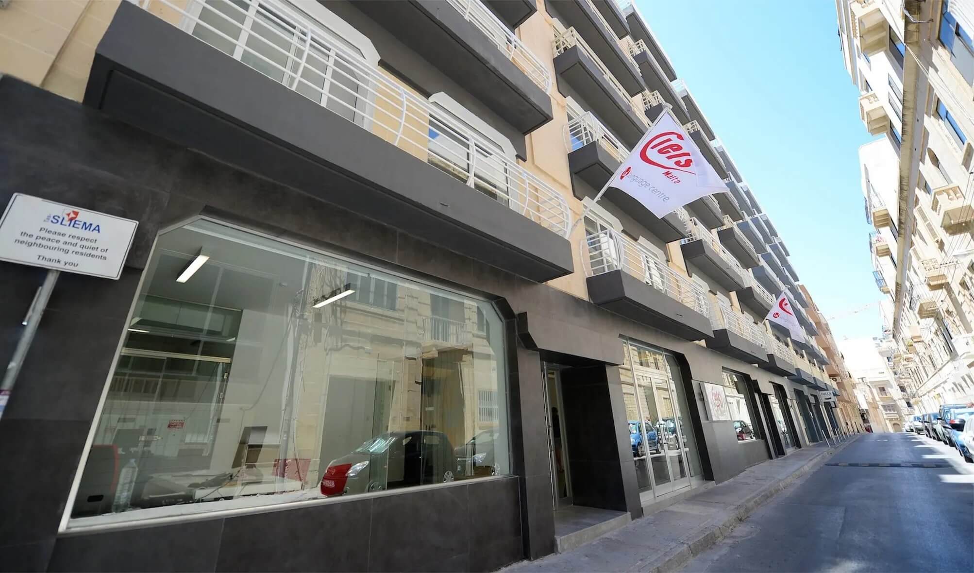 Escuela de inglés IELS en Malta Fachada exterior de la escuela IELS