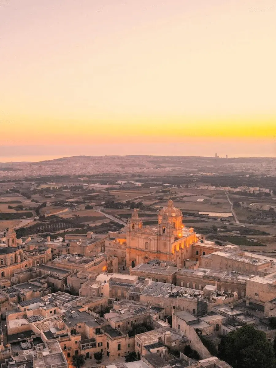 Vistas a la Catedral Mdina