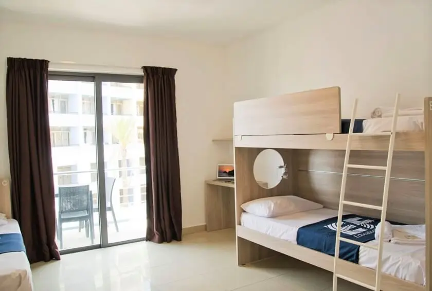 Habitación Triple Compartida Residencia de Estudiantes EF Malta