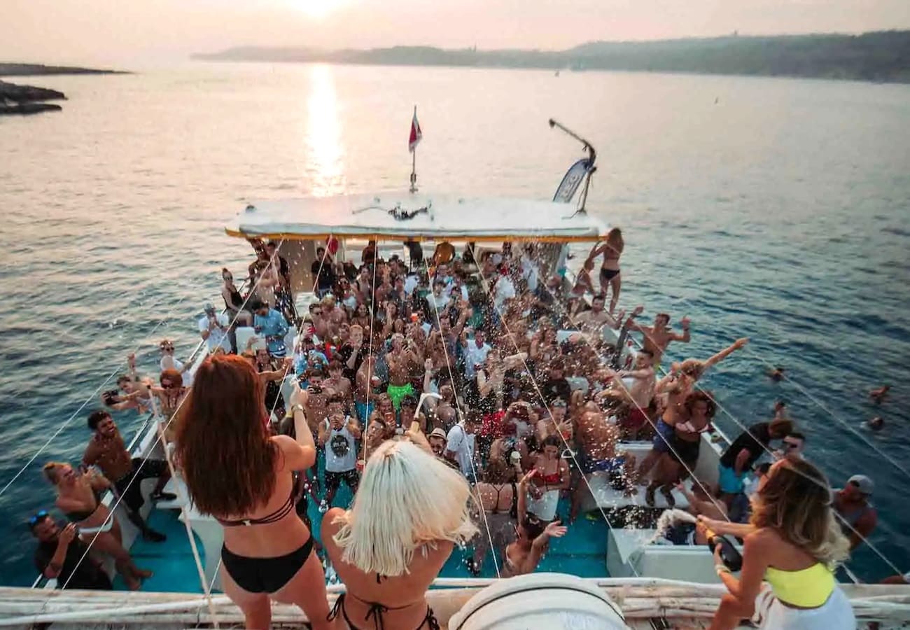 Fête sur un bateau, Boat Party Malte