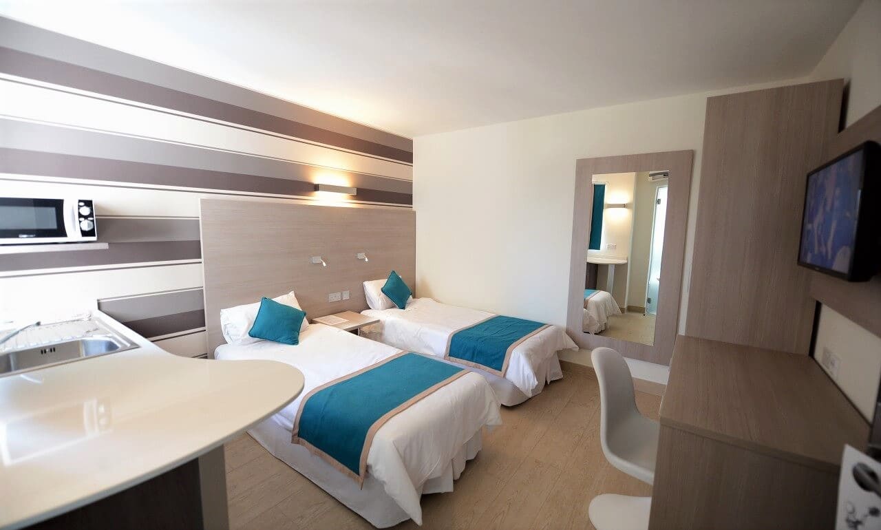 Estudio compartido con dos camas individuales Day's Inn Hotel Malta
