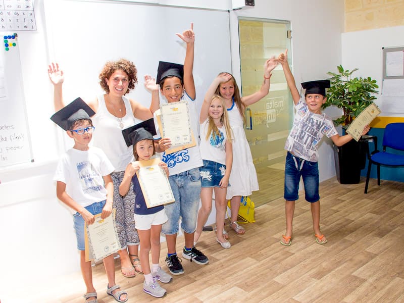 Cerimônia de formatura dos jovens alunos da Maltalingua